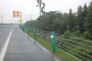 Cabo de aço para barreiras de estrada
